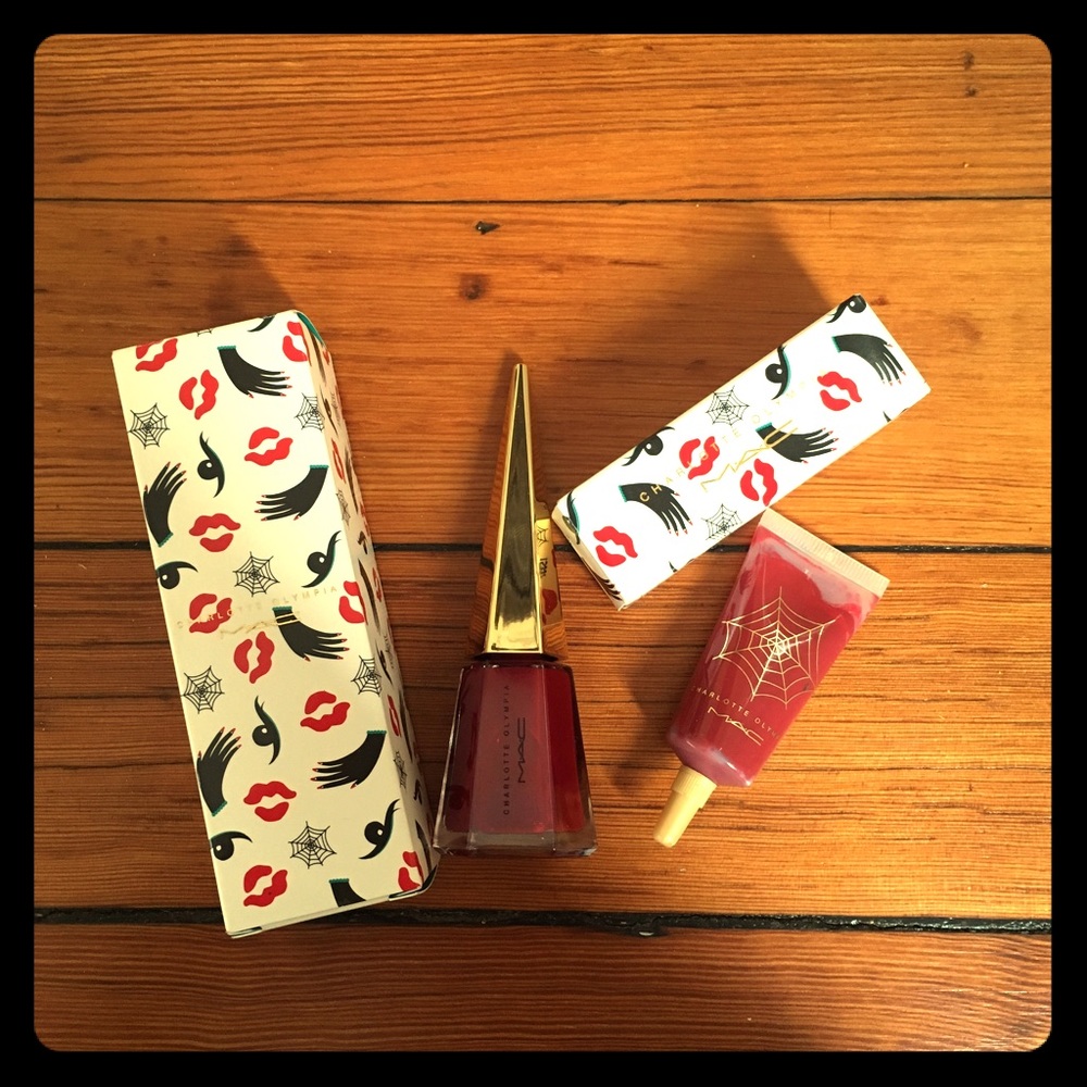♥️Charlotte Olympia x MAC Red Lipmix & Varnish